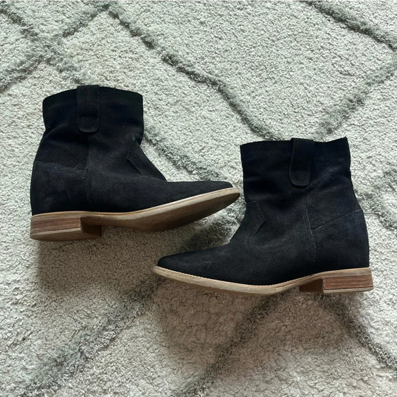 Anthropologie HOWSTY Nyla Suede Pull On Ankle Boots black western 37 / 6.5 - Picture 2 of 11